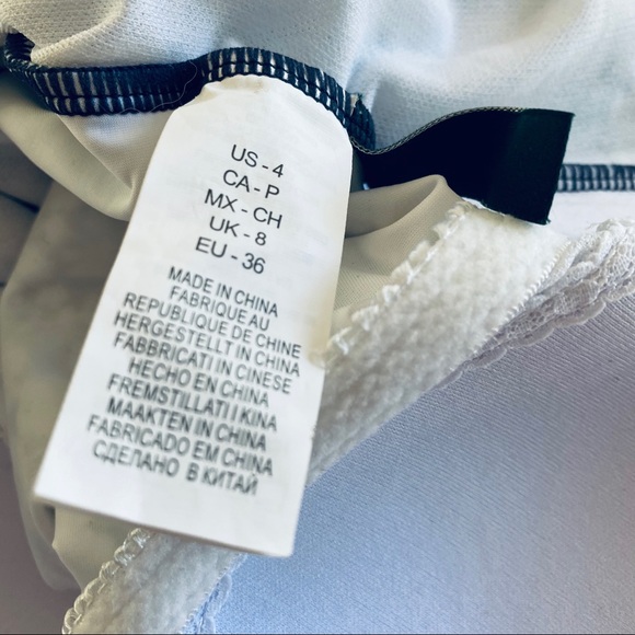 SOLD Lauren Ralph Lauren Ditsy One Piece Swimsuit - Picture 7 of 9